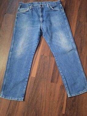 Wrangler Men's  Cowboy Cut Original Fit Size 36x30